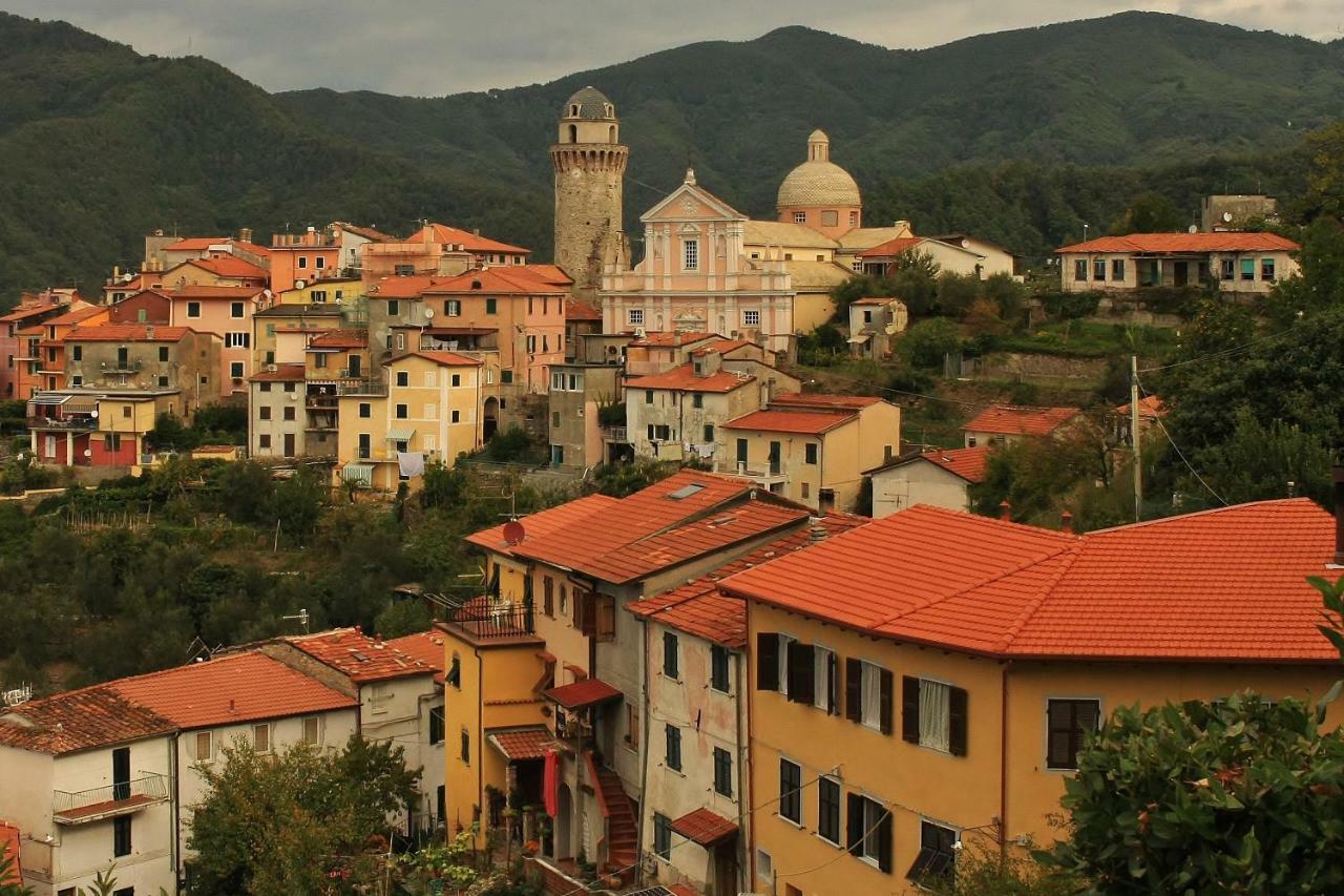 Al Vecchio Convento Mare E Monti Bed & Breakfast Ortonovo Bagian luar foto