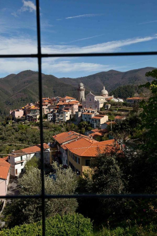 Al Vecchio Convento Mare E Monti Bed & Breakfast Ortonovo Bagian luar foto